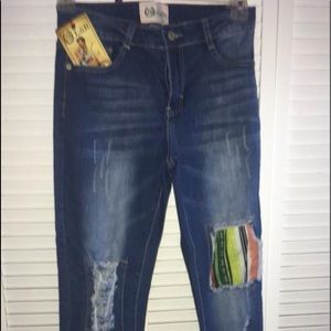 New with Tags >>Boutique Serape crops.